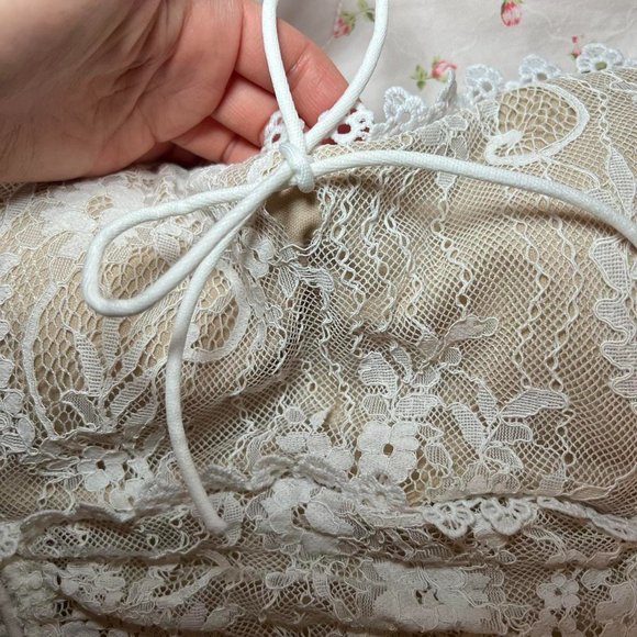 Fashionnova white lace angel baby puff sleeve corset dress - Picture 3 of 8